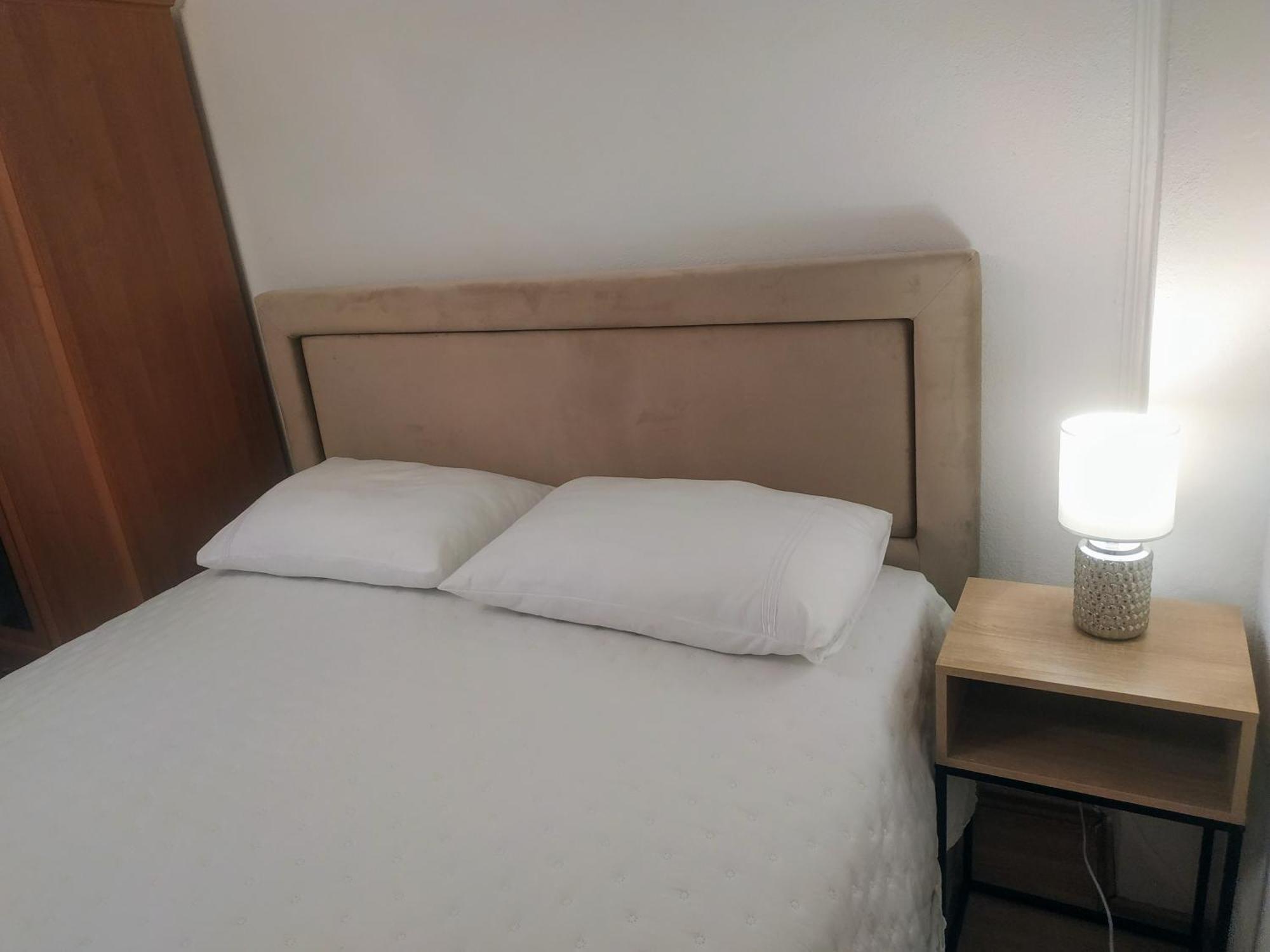 Pelivan Apartments Каштела Екстер'єр фото